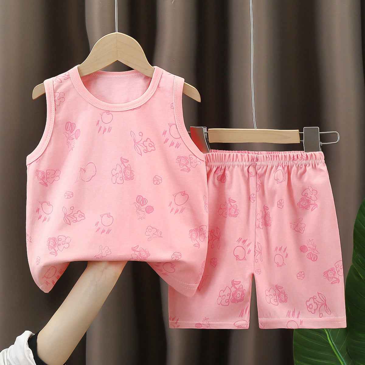 Pink Sando & Short Pants Set Cartoon Print