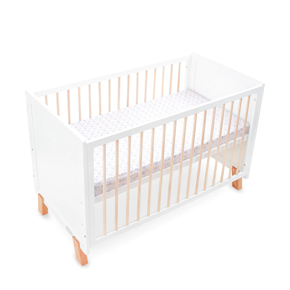 TINNIES WOODEN COT W/BED