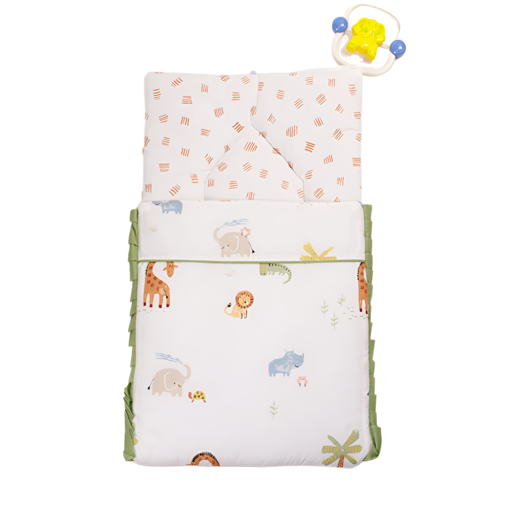 Multicolor Safari Print White Carry Nest