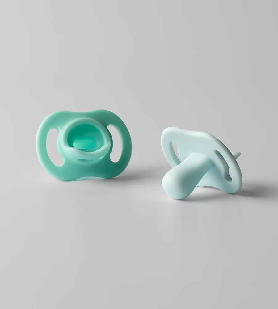 Ultra Light Soothers 0-6M - Tommee Tippee