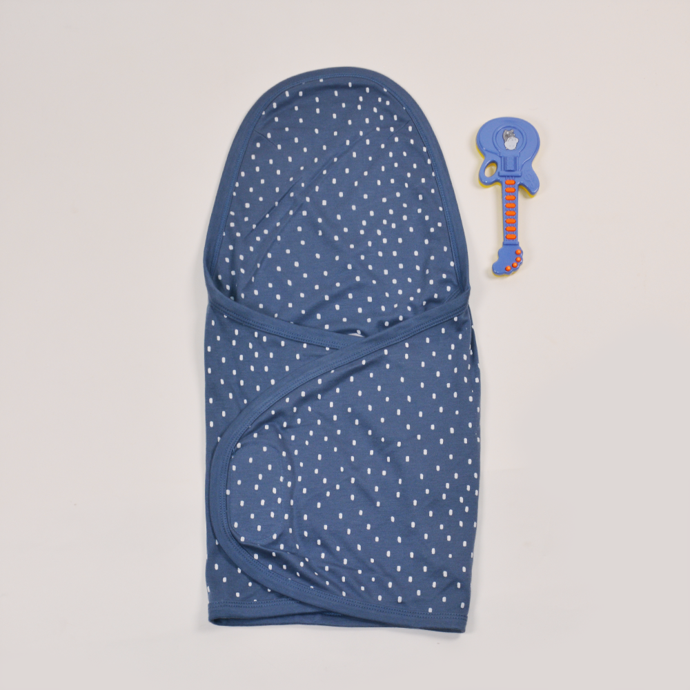GREY WHITE DOTS SWADDLE